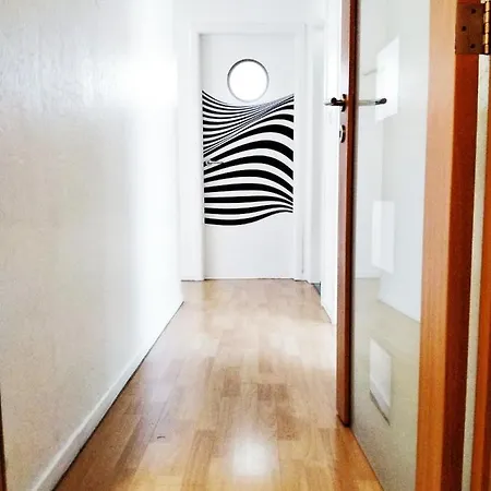 Les Chambourlettes فندق مبيت وإفطار 4*