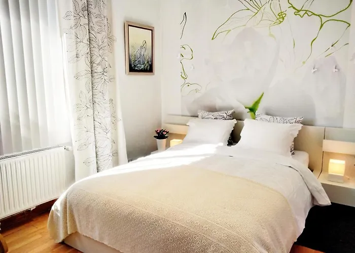 Bed & Breakfast Les Chambourlettes Bergen